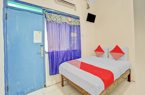 Sidoarjo Hotel | OYO Life 90523 Homestay Jenggolo