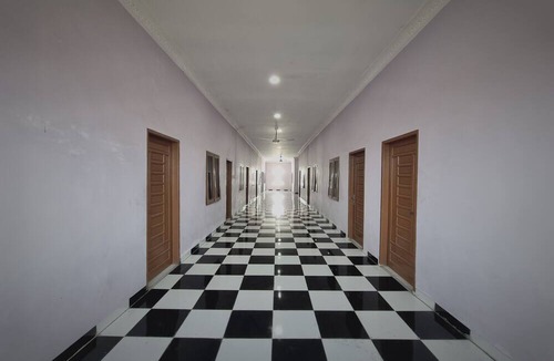 Medan Hotel | EXPRESS O 91979 Penginapan Tondong Ta