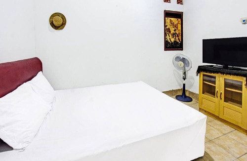 Lombok Hotel | SPOT ON 91982 Dani HomestayNearSesaot Lodge