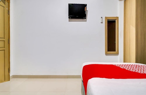 Cileunyi Hotel | OYO Life 91994 Sawerigading Jatinangor Syariah