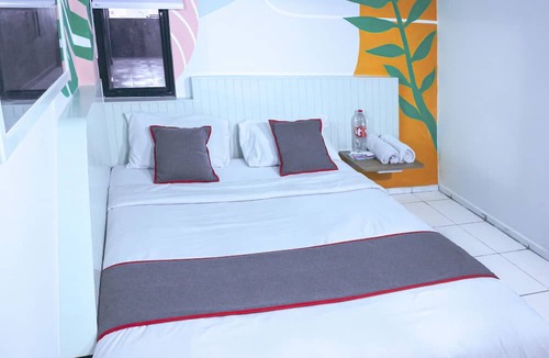 Kalimalang Hotel | Collection O Tunas Plaza Residence