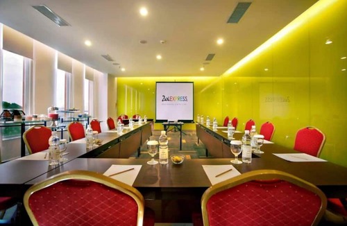 Bekasi Hotel | Zuri Express Lippo Cikarang