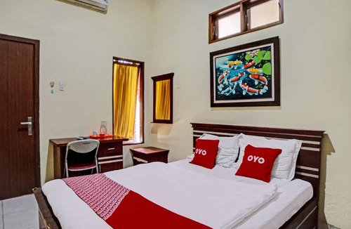 Medan Hotel | OYO 92430 Anora Homestay