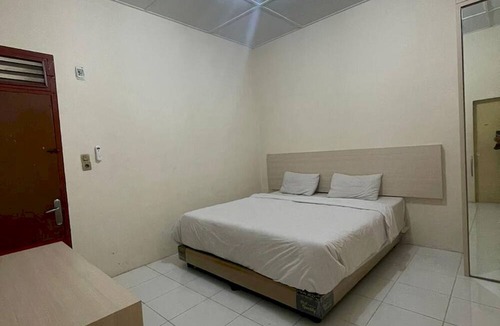 Medan Hotel | OYO 92463 Deli Hotel Medan
