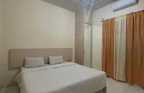 Medan Hotel | OYO 92463 Deli Hotel Medan