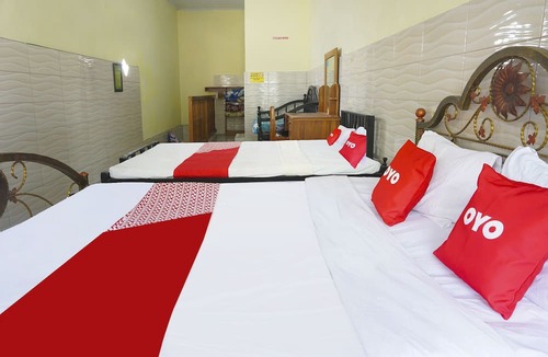 Lumajang Hotel | Hotel O Putih Mulia Homestay Syariah