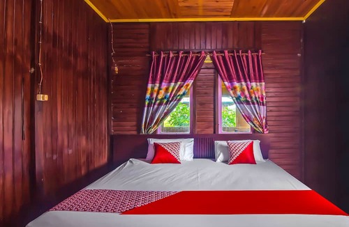 Manado City Centre Hotel | Hotel O Filadelfia Resto & Penginapan Near Benteng Moraya
