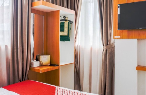 Demak Hotel | Hotel O Mandiri Guest House Syariah
