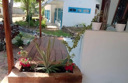 Rua House | THE VILLAGE INN Rua Beach