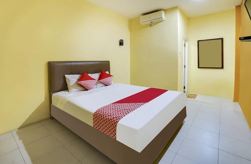 Prabumulih Hotel | OYO Life 91027 Note Hotel Syariah