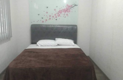 Tangerang Hotel | EXPRESS O 92061 Omah Oewie Syariah