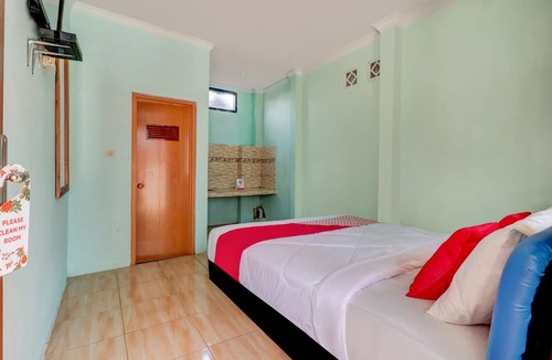 Ciater Hotel | OYO 3879 Villa Sari Intan