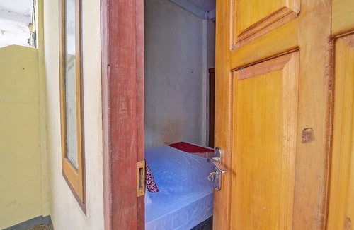 Tondano Hotel | Hotel O Susupuan KostNearTaman Deki Lestari
