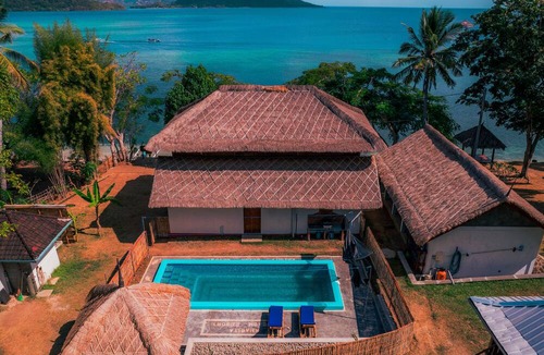 Gili Gede Bed & Breakfast | Khabita Beach Resort