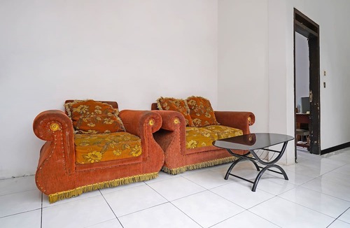 Sukabumi Hotel | SPOT ON 91723 Sony Homestay Syariah