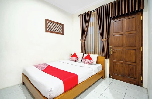 Kasihan Hotel | Super OYO 250 De'gadri Ndalem
