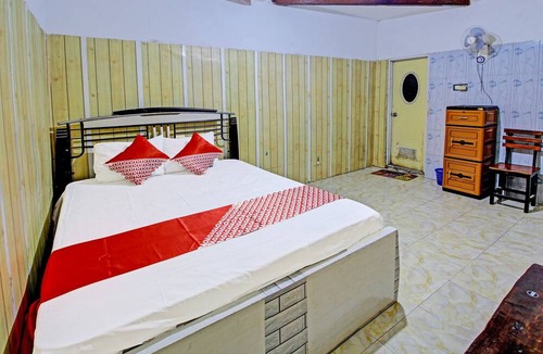 Pare Hotel | OYO 3012 Coupis Guesthouse Syariah