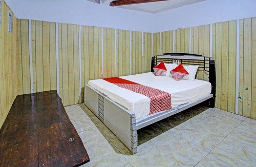 Pare Hotel | OYO 3012 Coupis Guesthouse Syariah