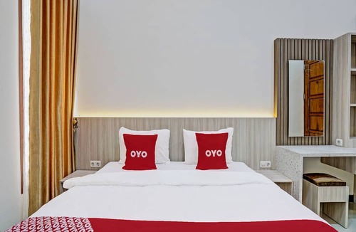 Kalipuro Hotel | OYO Ipeda Family Residence 2
