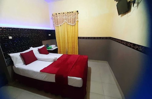 Kalipuro Bed & Breakfast | HALFWAY House
