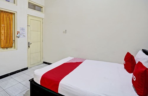Tuban Sub-District Hotel | OYO Life 92773 Griya Trubus Syariah