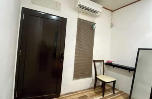 Depok Hotel | EXPRESS O 92147 Nia Residence