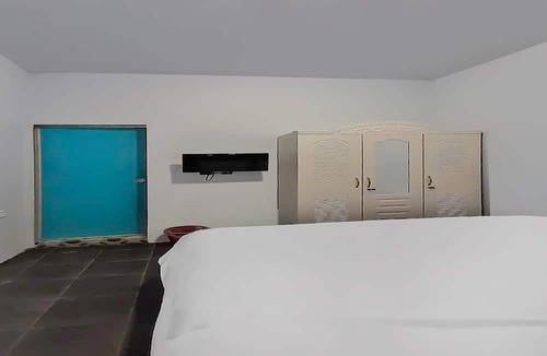 Medan Hotel | SPOT ON 92236 Kediri Family Homestay