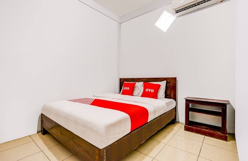 Kretek Hotel | OYO 90051 Guest House Parangtritis