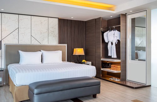 Makassar Hotel | Aston Makassar Hotel & Convention Center