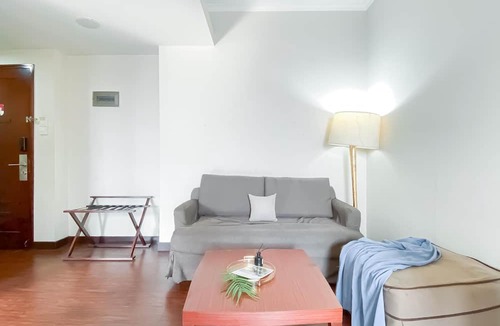 Old Jakarta Apartment | 1BR Queen Bed at Ancol Marina Apartment near Dufan