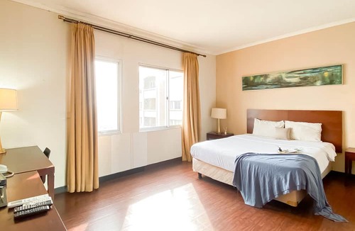 Old Jakarta Apartment | 1BR Queen Bed at Ancol Marina Apartment near Dufan