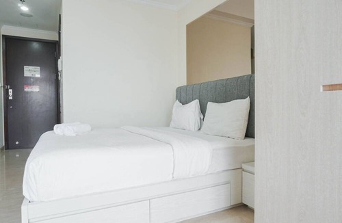 Cikini Apartment | Best Studio with Pool View at Menteng Park Apartment