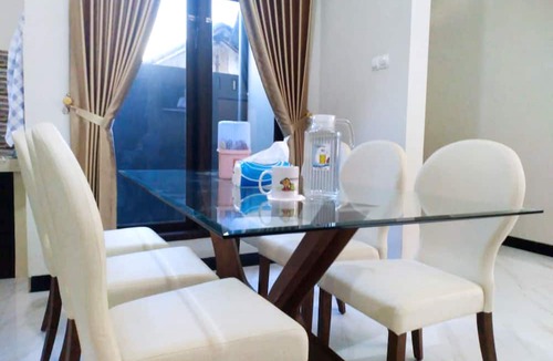 Purbalingga Villa | Homestay Purbalingga Tengah Kota by Simply Homy