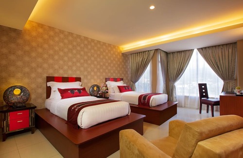 Manado City Centre Hotel | Lion Hotel & Plaza