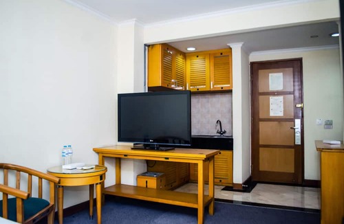 Kemanggisan Hotel | Mega Anggrek Hotel & Convention