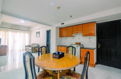 Gambir Apartment | Homey and Spacious 3BR Kondominium Juanda Apartment