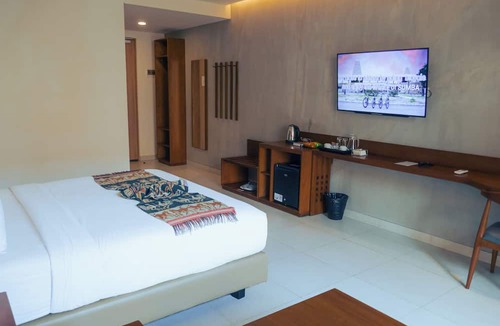 Waingapu Hotel | Kambaniru Beach Hotel & Resort