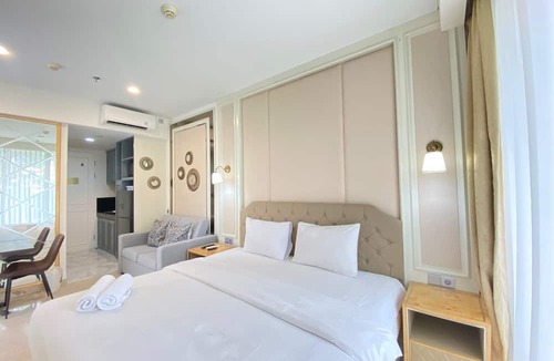 Hegarmanah Apartment | Modern Studio Room With Jacuzzi At Art Deco Apartment