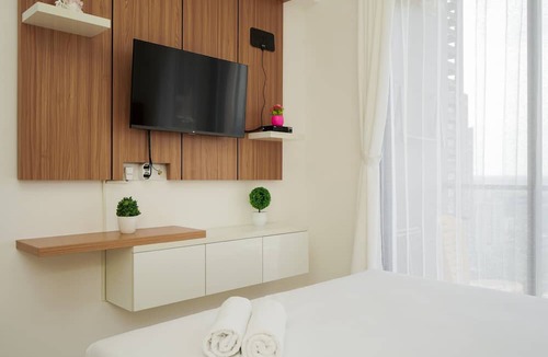 Bumi Serpong Damai Apartment | Well Appointed and Homey Studio at Sky House BSD Apartment
