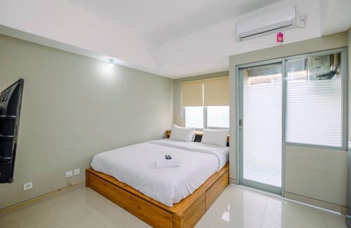 Duren Sawit Apartment | Elegant Wide View Studio Apartment at LRT City Jatibening
