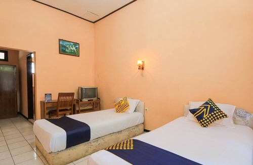 Kalibaru Hotel | OYO 2465 Hotel Raung View