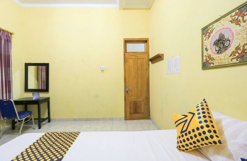 Lumajang Hotel | Hotel O Wallet Family Residence Syariah