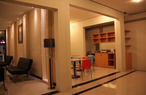 Siwalankerto Hotel | SWK 95 Hotel