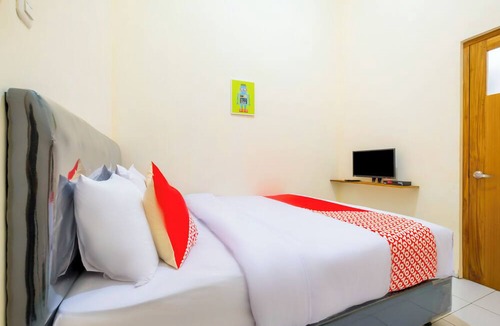Tasikmalaya Hotel | Hotel O Syariah Tasikmalaya Near Universitas Siliwangi Formerly Siliwangi Guest House