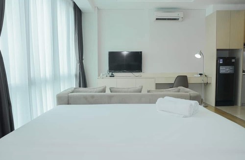 Central Jakarta Apartment | Comfortable Studio Room at Capitol Suites Apartment