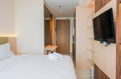 Cikokol Apartment | Elegant Studio Apartment at Tree Park City