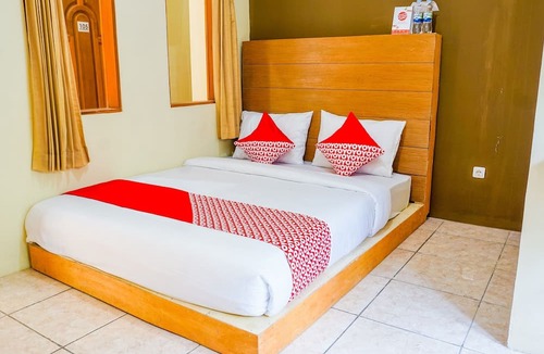 Bandung Hotel | OYO 1340 Wisma Alamanda