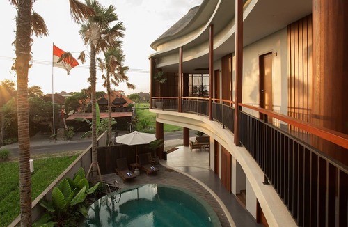Banjar Semer Hotel | Curve House Umalas
