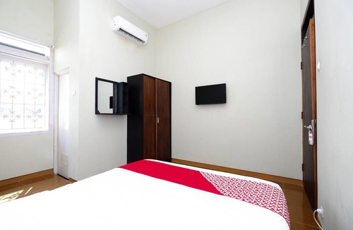 Surakarta Hostel | Hotel O Paviliun Permata