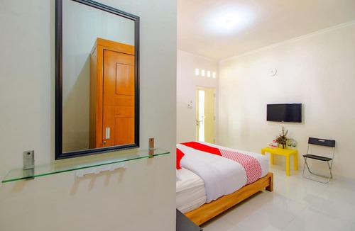 Kalasan Hotel | OYO 1355 Griya Wismono Homestay